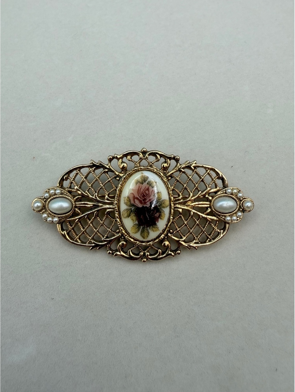 Vintage style floral cameo filigree brooch